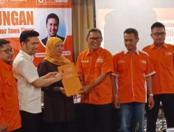 Daftar ke KPU Besok, Khofifah Emil Kantongi 5 Tambahan Partai Non Parlemen